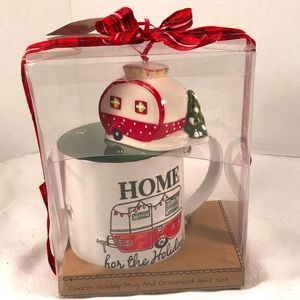 New  Charm Holiday Collection Charm and 21 oz Mug and Ornament Gift Set